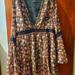 Nasty Gal floral, bell sleeve dress US12